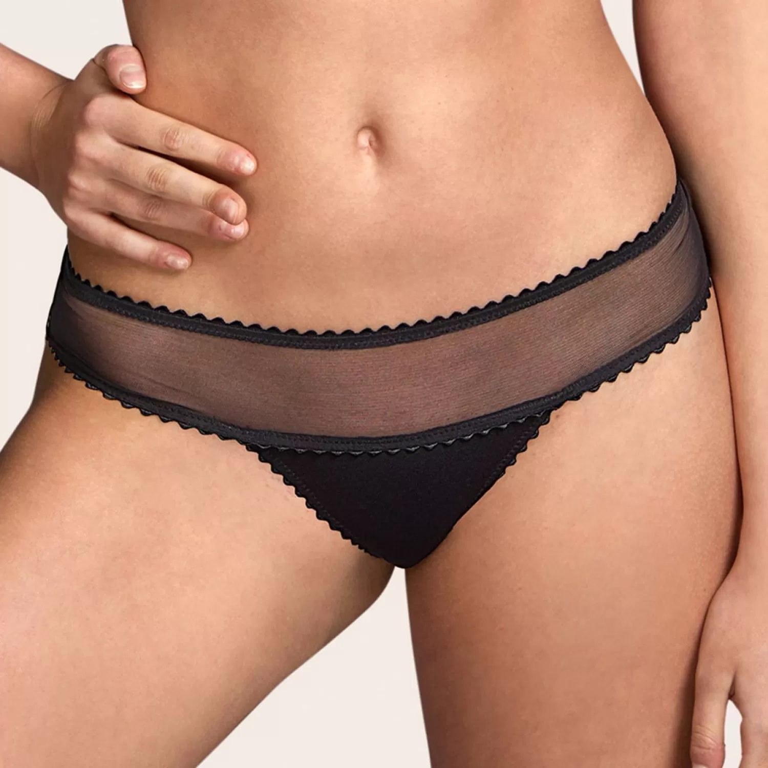 Femme Andres Sarda String-String